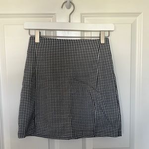 Brandy Melville plaid zip up skirt